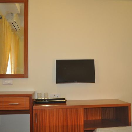 Vettoor Nanas Inn Ettumanoor Exterior photo