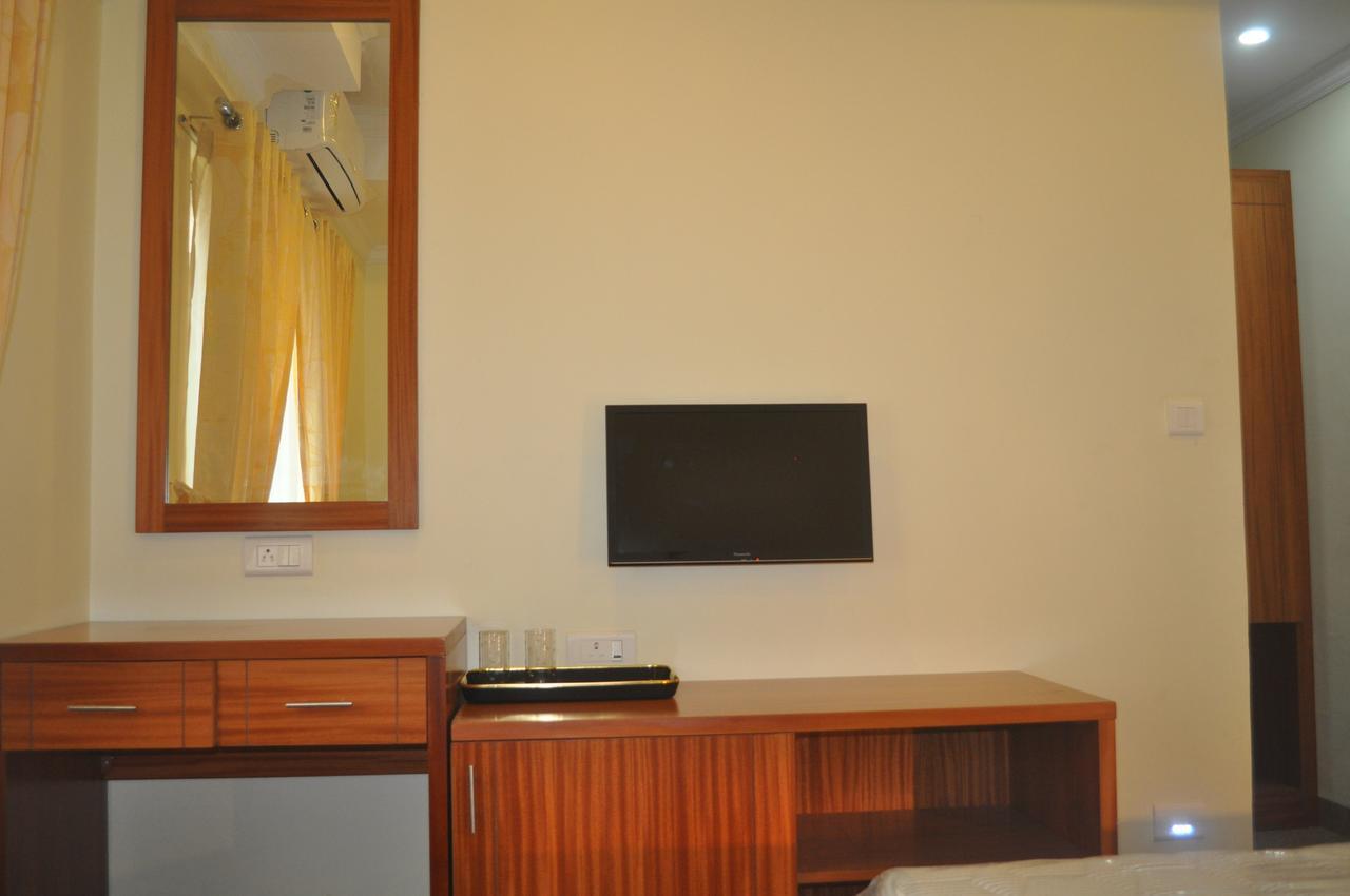 Vettoor Nanas Inn Ettumanoor Exterior photo